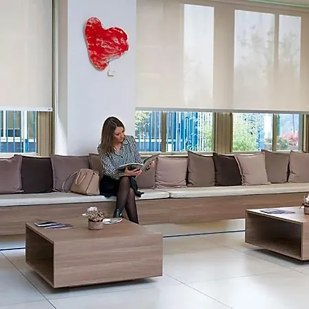 Helios فندق